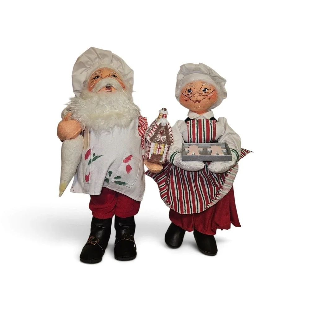 Santa and Mrs Claus Baking Figures Christmas Kitchen Decor Folk Art Set of 2